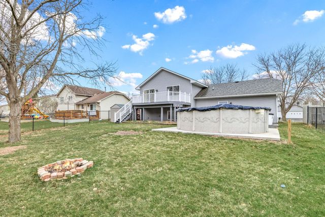 9623 Hamlet Avenue S, Cottage Grove, MN 55016