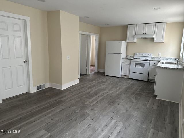 6 Alexander Street, Gloversville, NY 12078