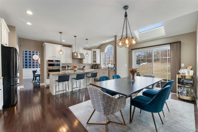 108 Boxwood Circle, Hopewell Junction, NY 12533