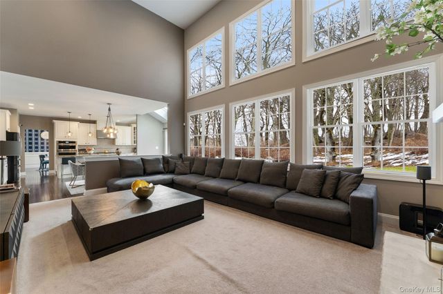 108 Boxwood Circle, Hopewell Junction, NY 12533