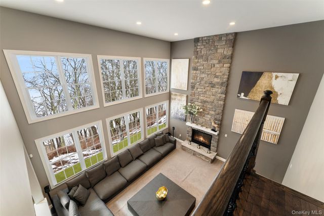 108 Boxwood Circle, Hopewell Junction, NY 12533