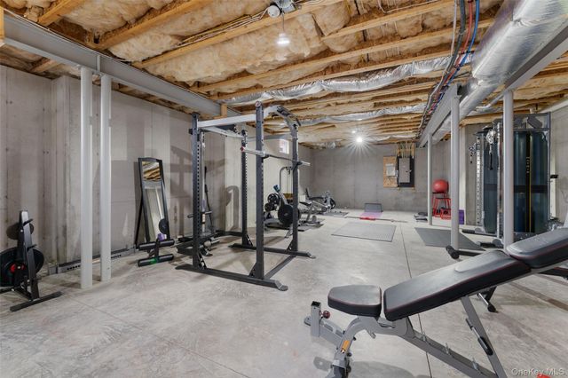 108 Boxwood Circle, Hopewell Junction, NY 12533