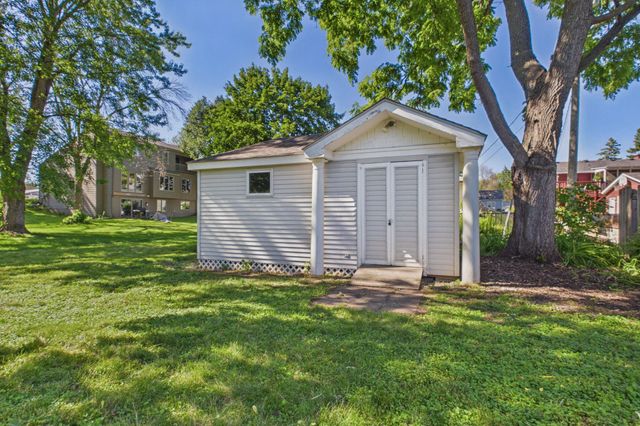 224 W 78th Street, Chanhassen, MN 55317