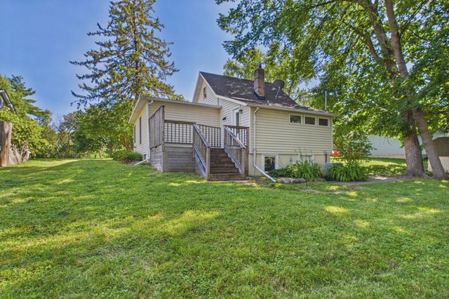 224 W 78th Street, Chanhassen, MN 55317