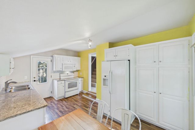224 W 78th Street, Chanhassen, MN 55317