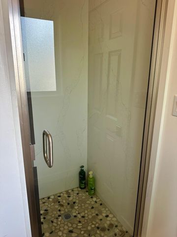 466 Thomson Ln, Copperopolis, CA 95228