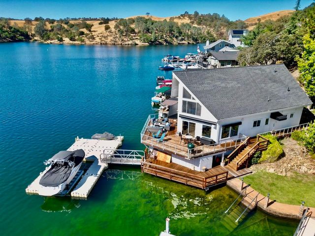 466 Thomson Ln, Copperopolis, CA 95228