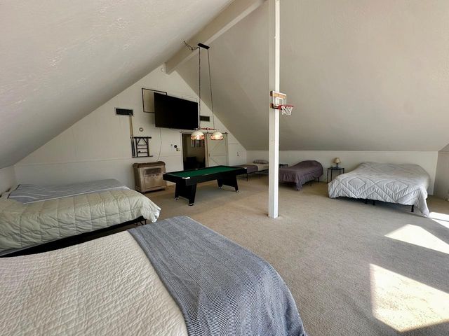 466 Thomson Ln, Copperopolis, CA 95228