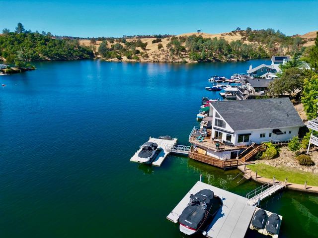 466 Thomson Ln, Copperopolis, CA 95228