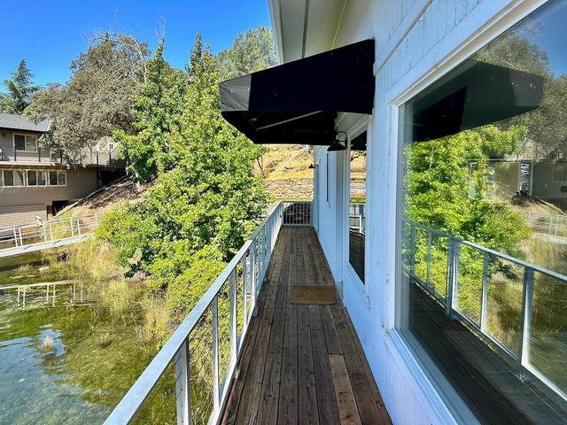 466 Thomson Ln, Copperopolis, CA 95228