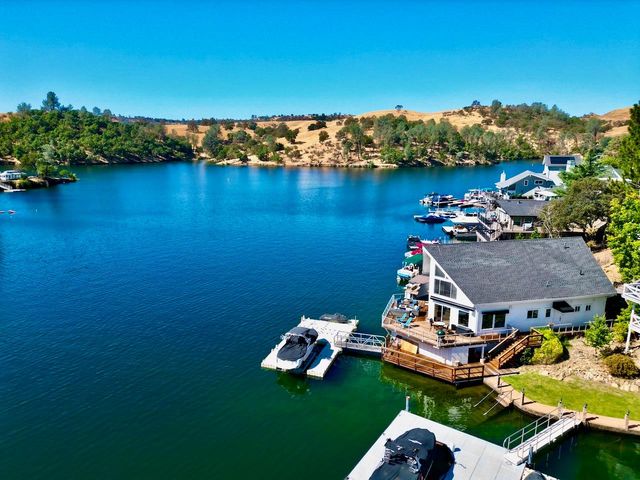 466 Thomson Ln, Copperopolis, CA 95228