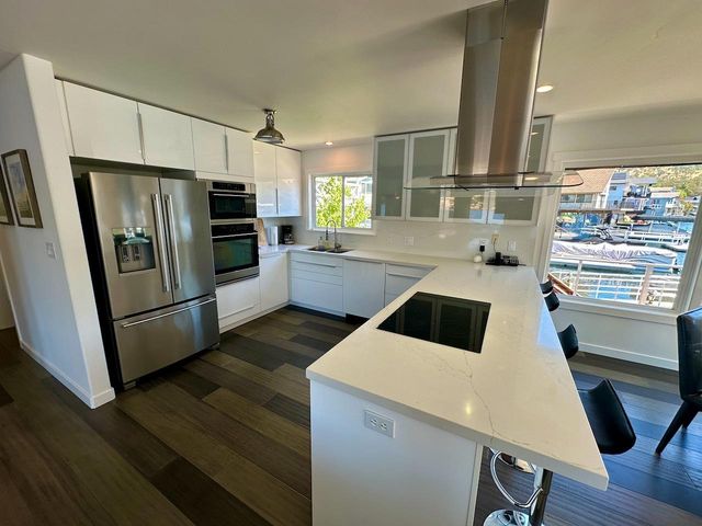 466 Thomson Ln, Copperopolis, CA 95228