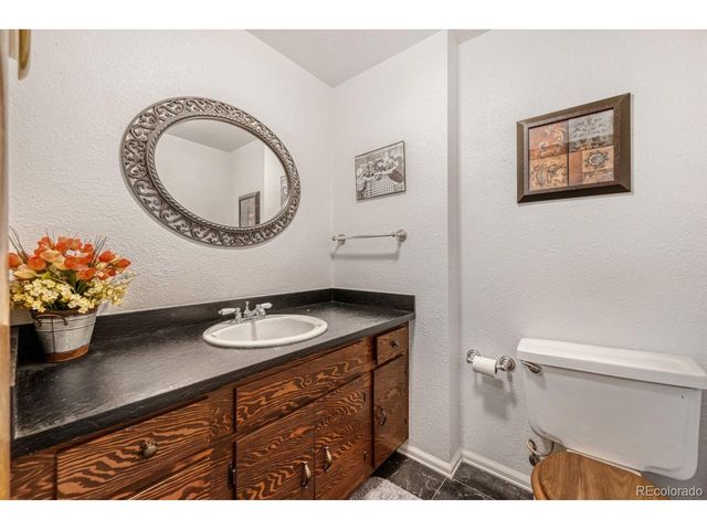 145 Placer Ave, Longmont, CO 80504