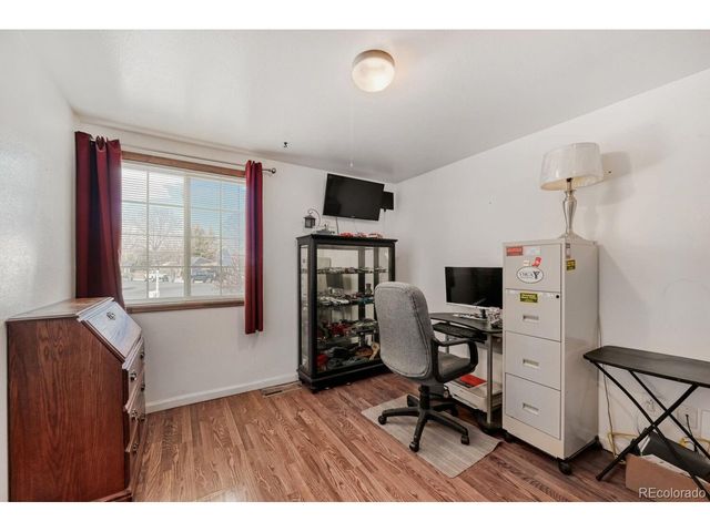 145 Placer Ave, Longmont, CO 80504