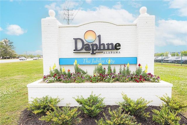 102 Everade Circle, Daphne, AL 36526