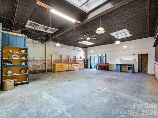 204 Sutton Avenue, Black Mountain, NC 28711