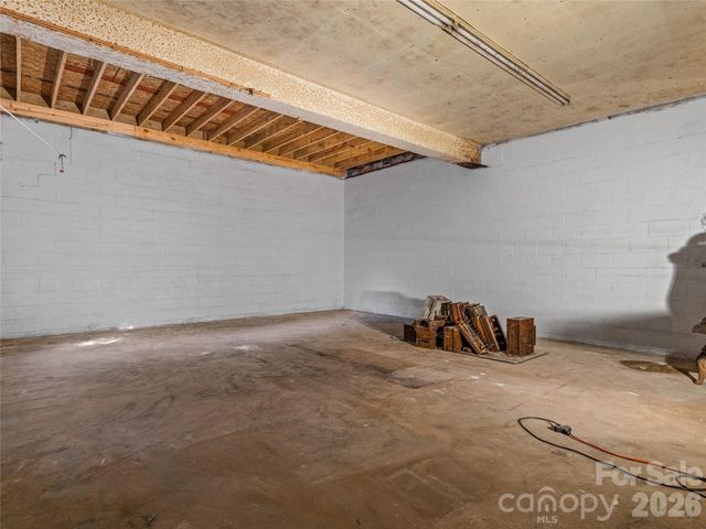 204 Sutton Avenue, Black Mountain, NC 28711