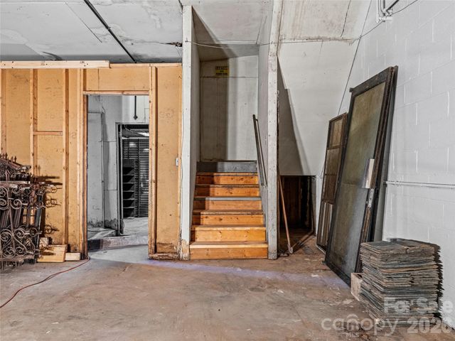 204 Sutton Avenue, Black Mountain, NC 28711