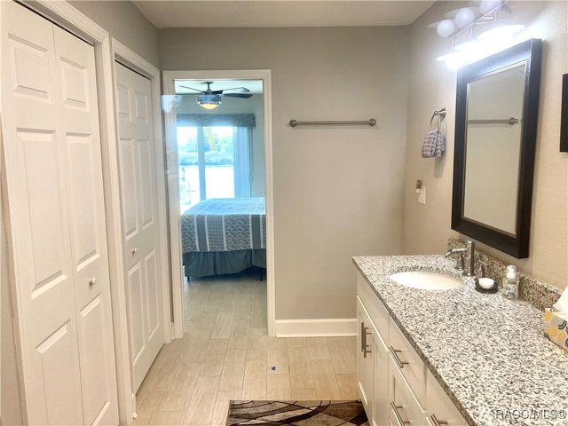 11580 W Bayshore Drive, Crystal River, FL 34429