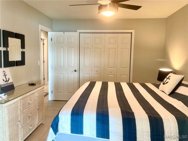 11580 W Bayshore Drive, Crystal River, FL 34429