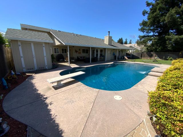1690 Sequoia Dr, Yuba City, CA 95993