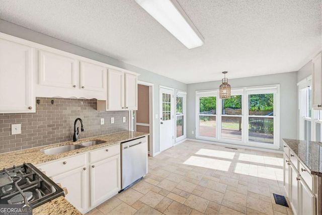 2114 Glenellen Drive NW, Kennesaw, GA 30152