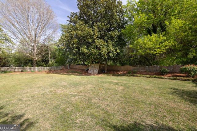 2114 Glenellen Drive NW, Kennesaw, GA 30152