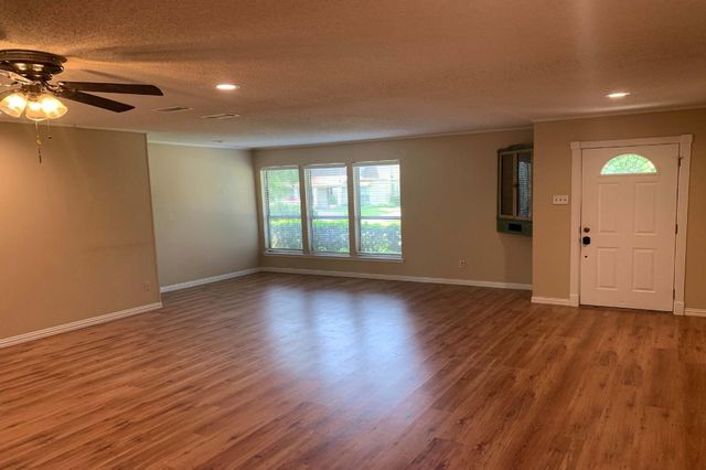 3353 Dorado Beach Drive, Farmers Branch, TX 75234