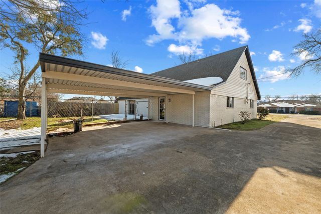 1207 Plateau Drive, Duncanville, TX 75116