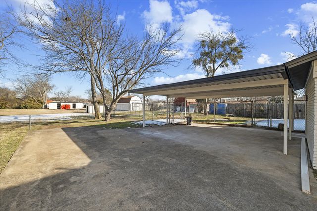 1207 Plateau Drive, Duncanville, TX 75116