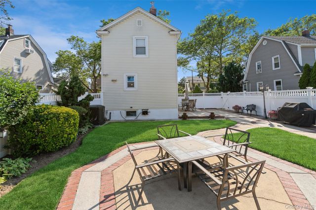 16 Devon Street, Lynbrook, NY 11563