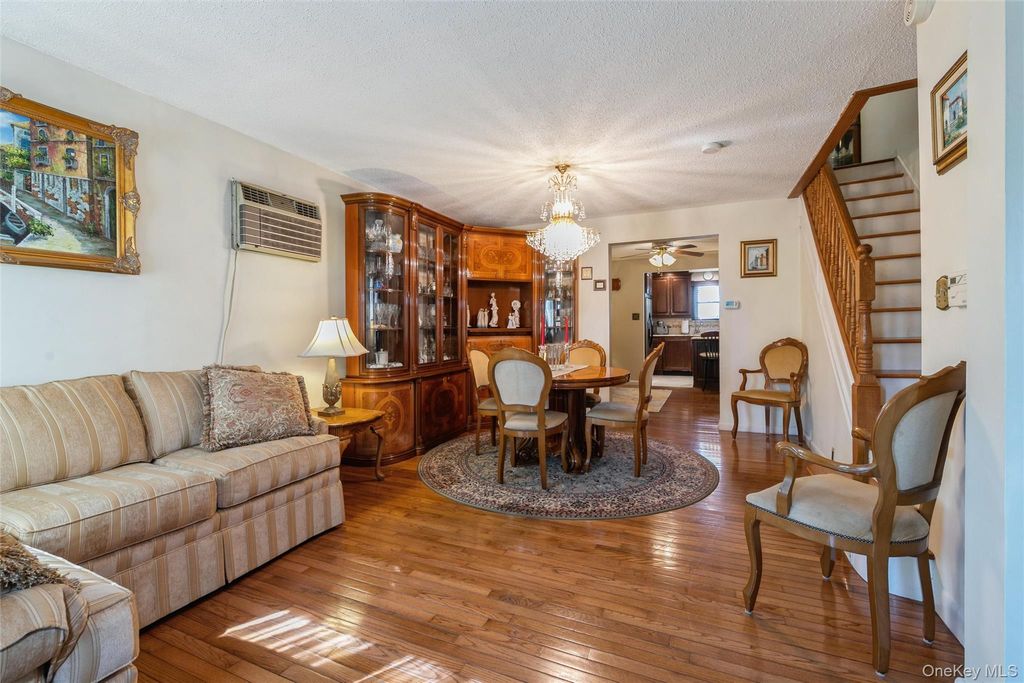 16 Devon Street, Lynbrook, NY 11563 — photo 4