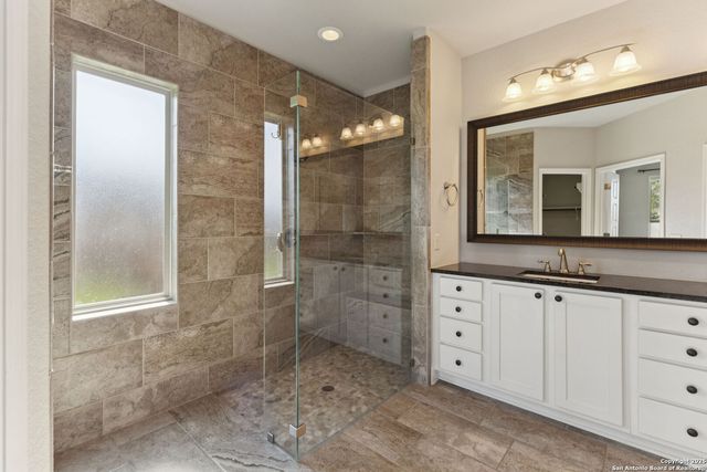 30387 Setterfeld, Fair Oaks Ranch, TX 78015