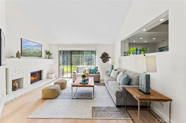 20095 Waterford Lane 101, Huntington Beach, CA 92646