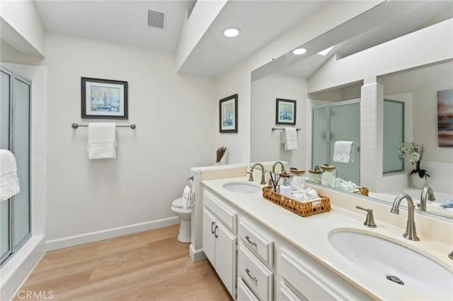 20095 Waterford Lane 101, Huntington Beach, CA 92646