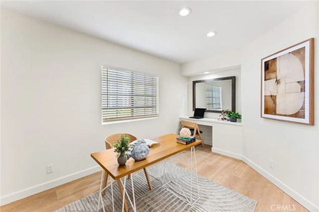 20095 Waterford Lane 101, Huntington Beach, CA 92646