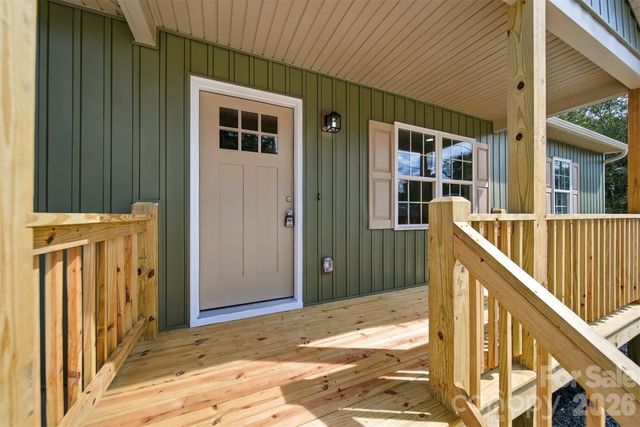 202 Rockyford Street, Morganton, NC 28655