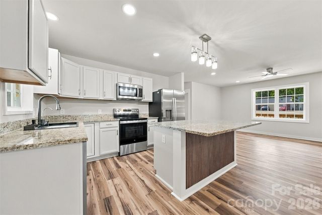 202 Rockyford Street, Morganton, NC 28655