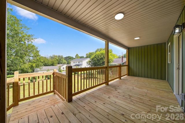 202 Rockyford Street, Morganton, NC 28655