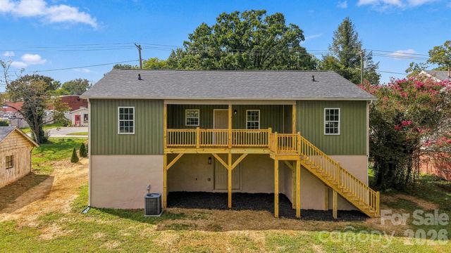 202 Rockyford Street, Morganton, NC 28655