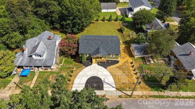 202 Rockyford Street, Morganton, NC 28655