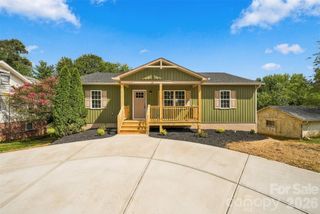 202 Rockyford Street, Morganton, NC 28655