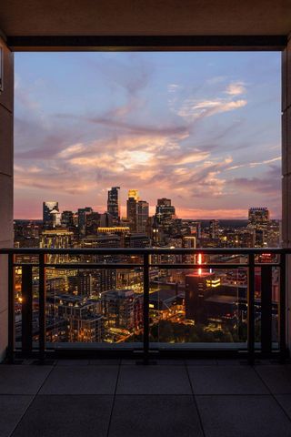 1111 W River Parkway 33A, Minneapolis, MN 55415