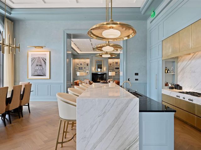 1111 W River Parkway 33A, Minneapolis, MN 55415