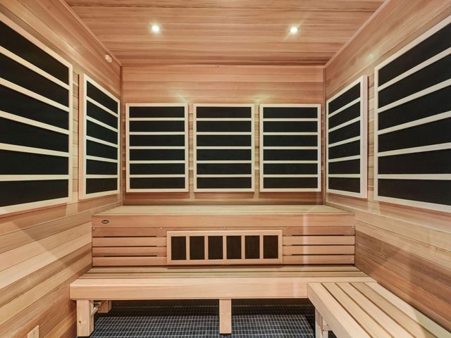 1111 W River Parkway 33A, Minneapolis, MN 55415