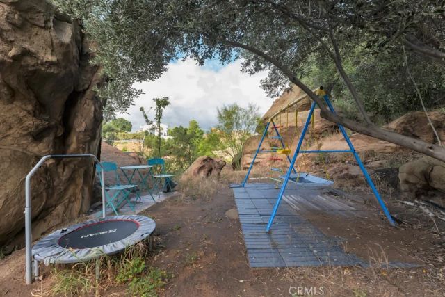 28 Ranchero, Bell Canyon, CA 91307