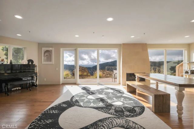 28 Ranchero, Bell Canyon, CA 91307