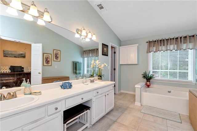 914 Wenham Lane, Lawrenceville, GA 30044