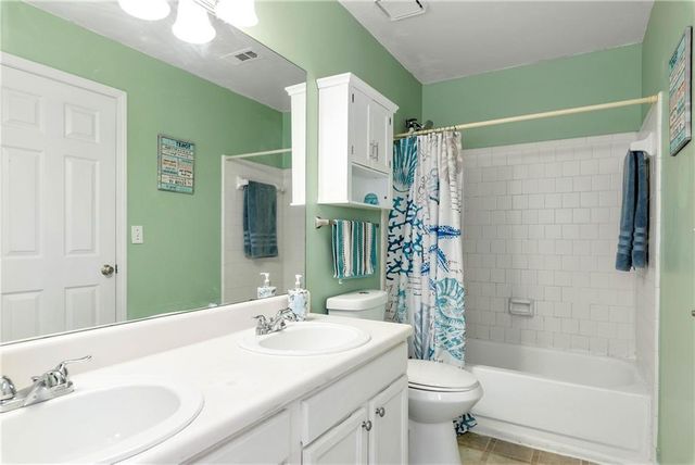 914 Wenham Lane, Lawrenceville, GA 30044