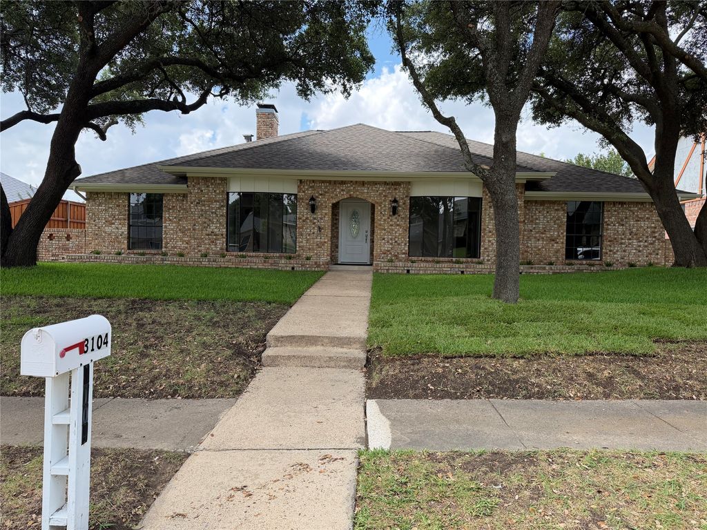 3104 Pinehurst Drive, Plano, TX 75075